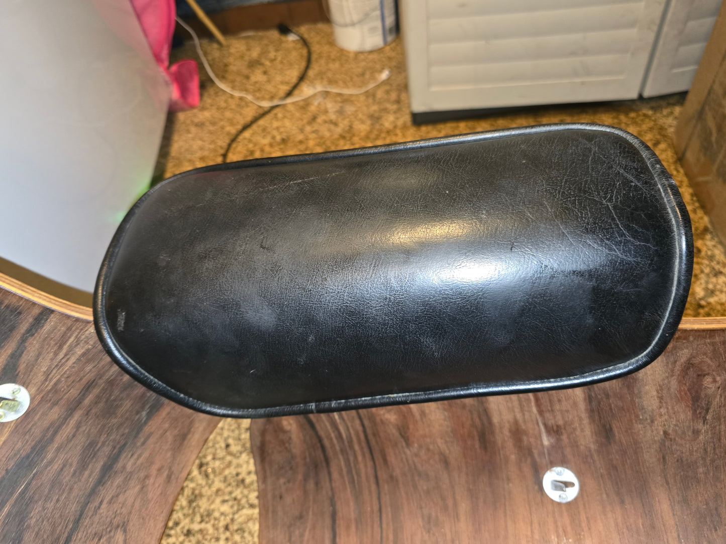 Heman Miller Charles Eames Lounge Chair, Original 2nd gen "White Medallion", - Brazilian Rosewood