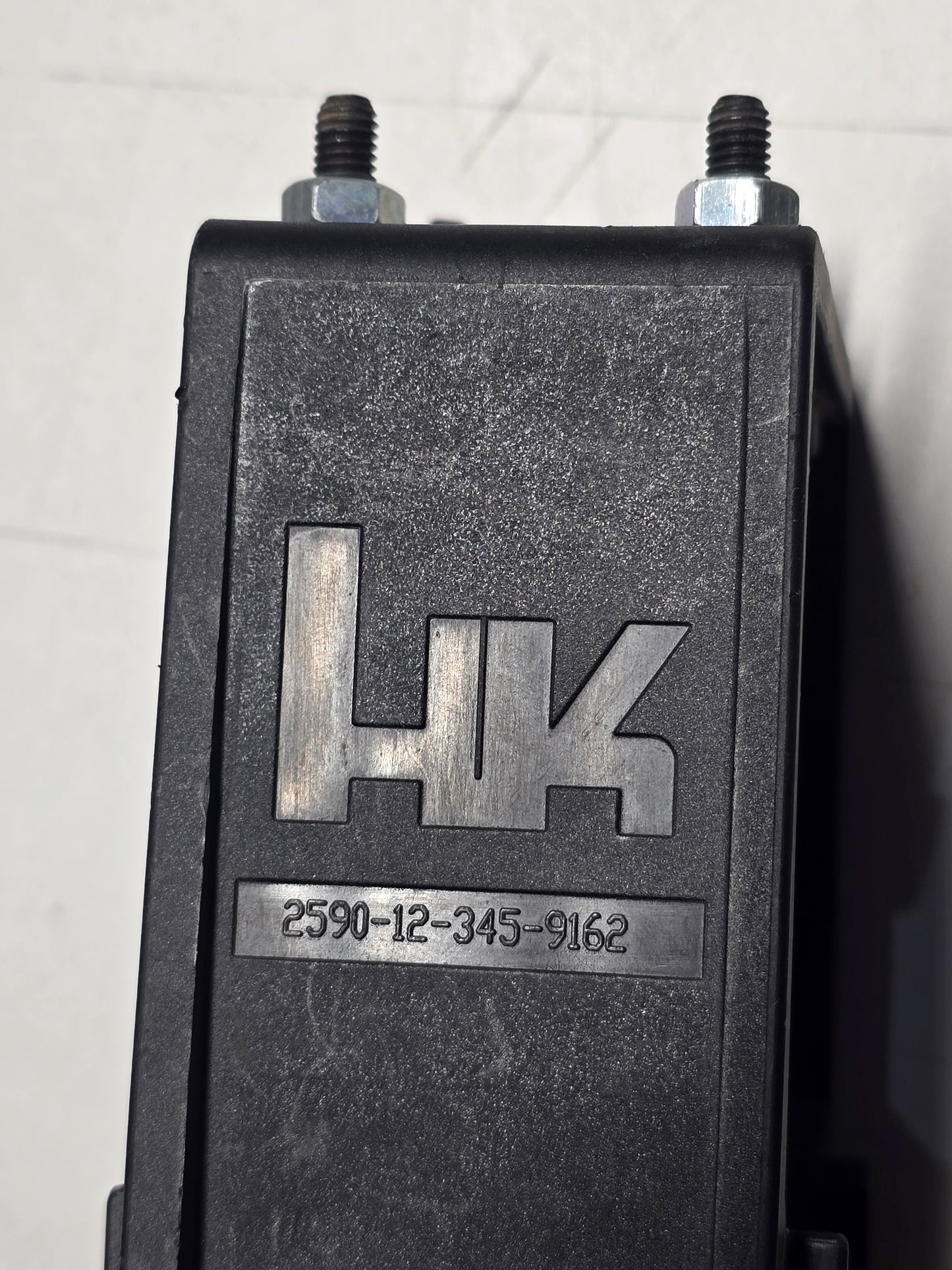 Heckler & Koch G36 Troop Carrier, Gewehrhalterungen (Rifle Holders). German Military Surplus