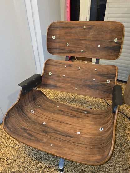 Herman Miller Eames Lounge Chair, 2nd Generation, 1970 White Medallion, Authentic, Original, Michigan,Wood akaarmament.com