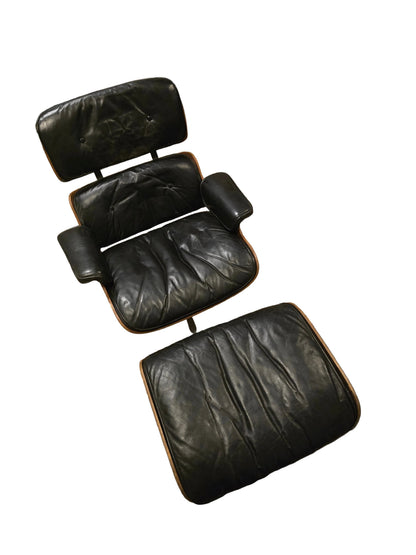 Herman Miller Eames Lounge Chair, 2nd Generation, 1970 White Medallion, Authentic, Original, Michigan, akaarament.com