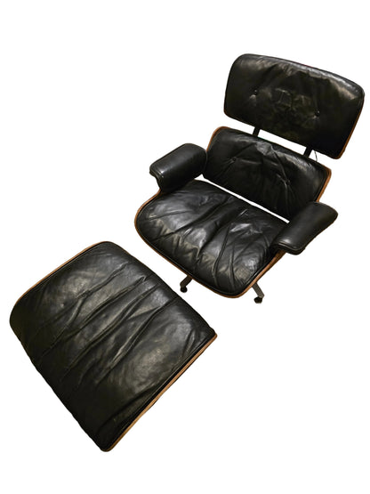Hermin Miller Eames Lounge Chair, 2nd Generation, 1970 White Medallion, Authentic, Original, Michigan, akaarament.com